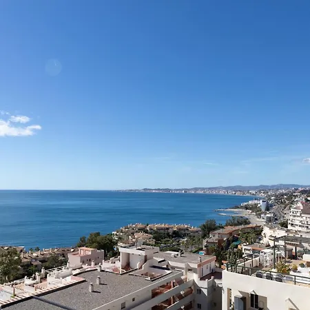 Stylish 4bd With Pool Access & Nearby * Benalmadena